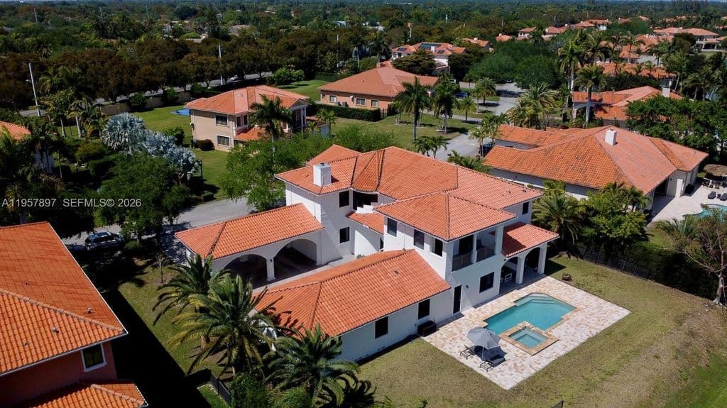 5+1 Müstakil ev — 19209 SW 80th Ct