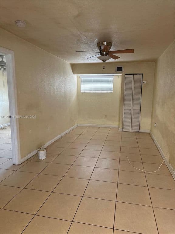 1-bedroom Condo — 12890 NE 8th Ave APT 107