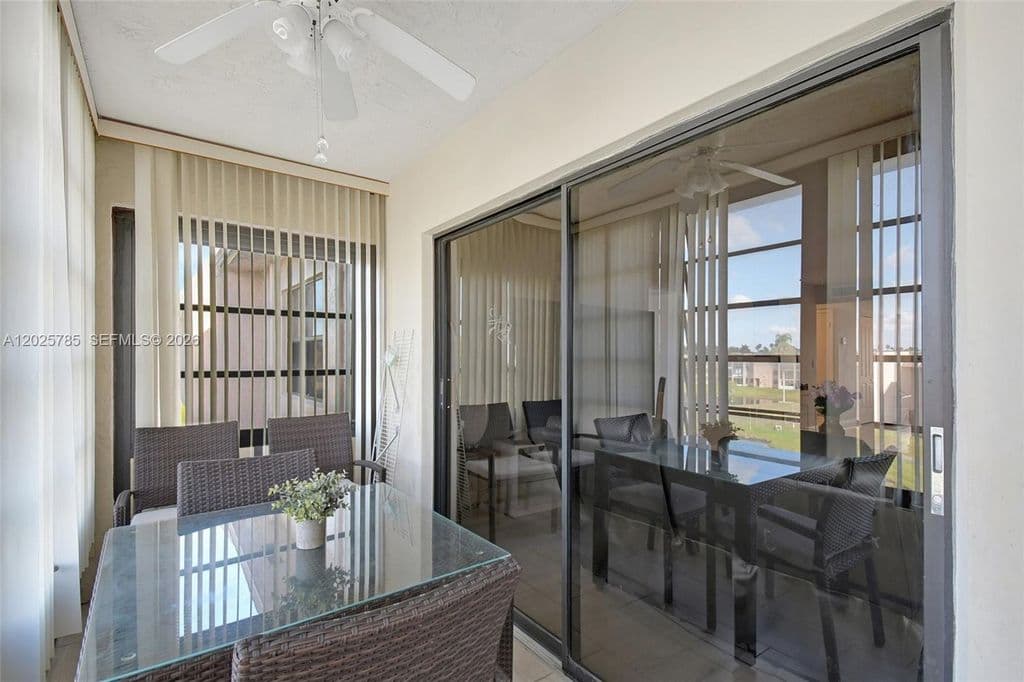 2-bedroom Condo — 10145 Sunrise Lakes Blvd APT 403