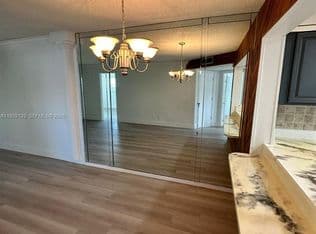 2+1 Condo — 8001 Fairview Dr APT 101, Fort Lauderdale, 33321