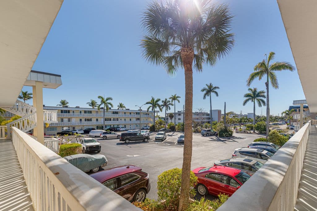 2+1 Condo — 101 Doolen Court #207