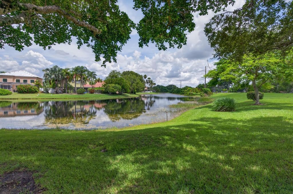 3-bedroom Single-Family Home — 709 Crystal Court