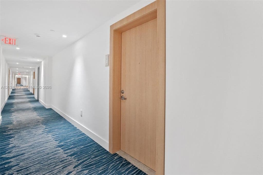 2-bedroom Condo — 90 SW 3rd St APT 3810