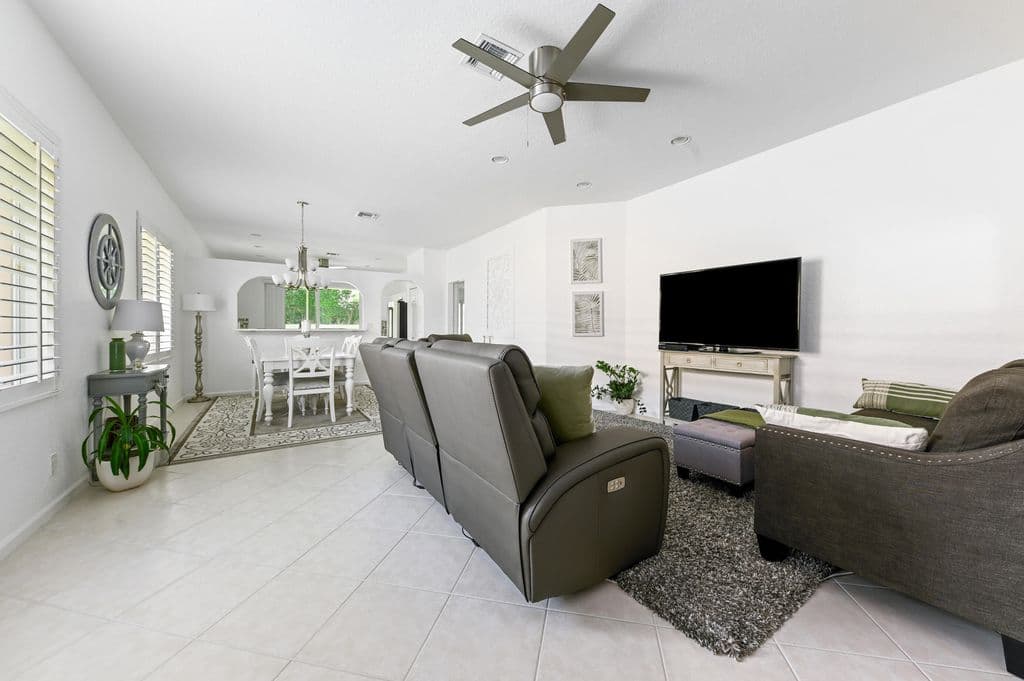 3+1 Müstakil ev — 9142 BAY POINT Circle