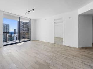 2+1 Condo — 999 SW 1st Ave APT 2911, Miami, 33130