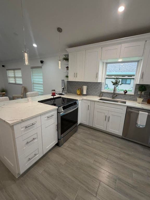 2+1 Condo — 8182 SPRINGTREE Road