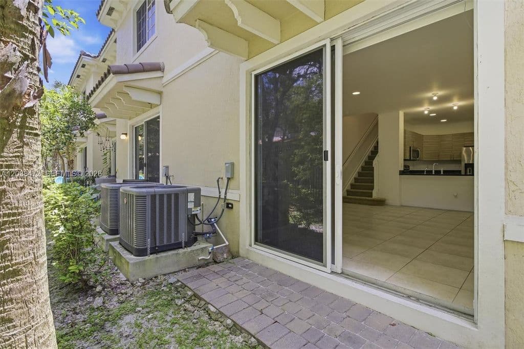 3-bedroom Property — 2664 SW 81st Ter #2666