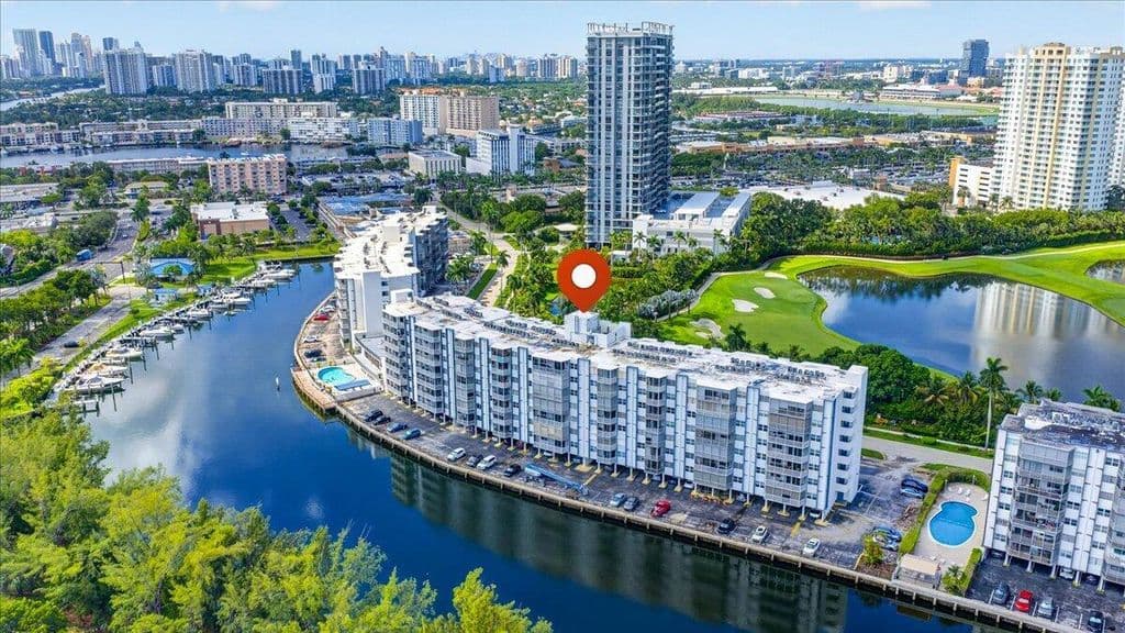 1-bedroom Condo — 300 Diplomat Parkway #606
