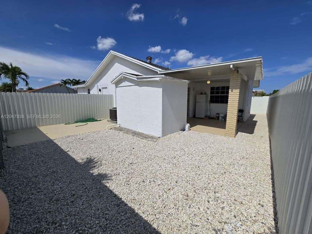 6-bedroom Single-Family Home — 13470 SW 24th St