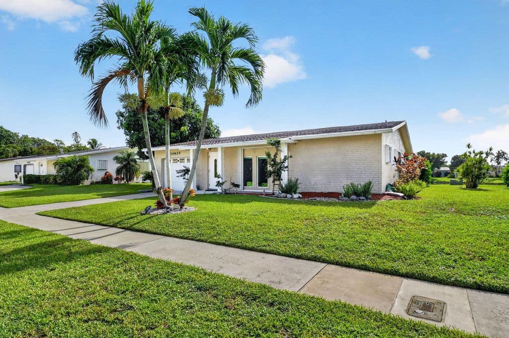 2-bedroom Single-Family Home — 14624 Country Side Lane
