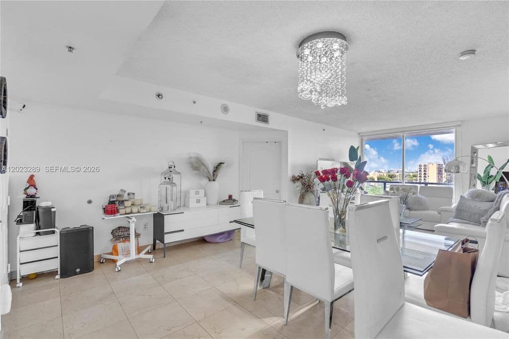 2-bedroom Condo — 5077 NW 7th St APT 517