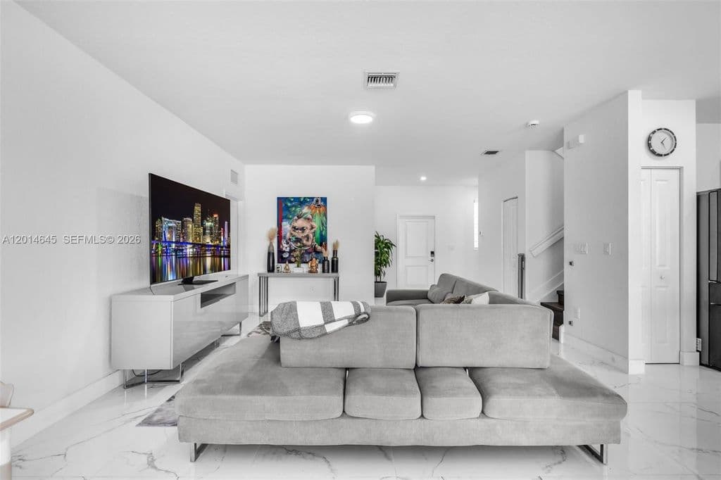 5+1 Müstakil ev — 13629 SW 186th Ln