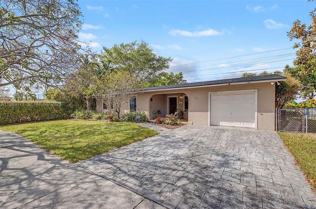4+1 Müstakil ev — 7354 SW 135th Ct