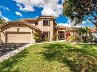 4-bedroom Single-Family Home — 1855 NW 106th Ter, Plantation, 33322