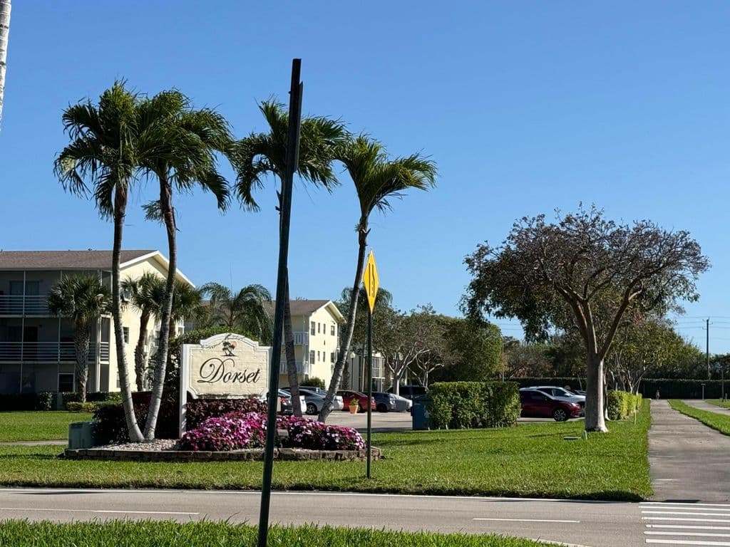 1-bedroom Condo — 13 Dorset A