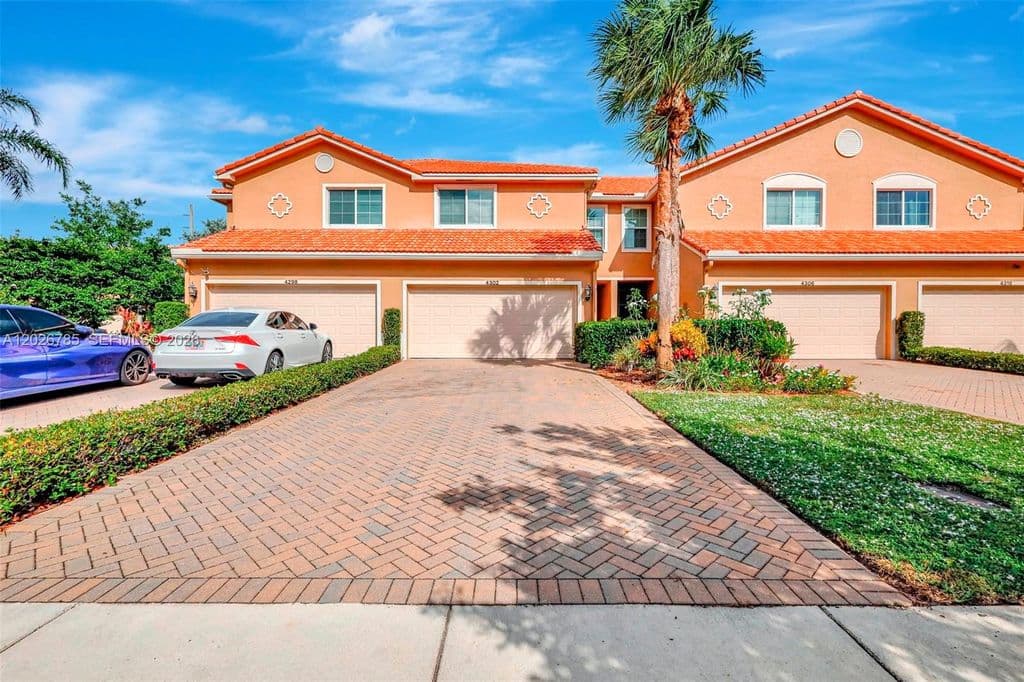3+1 Mülk — 4302 Colony View Dr