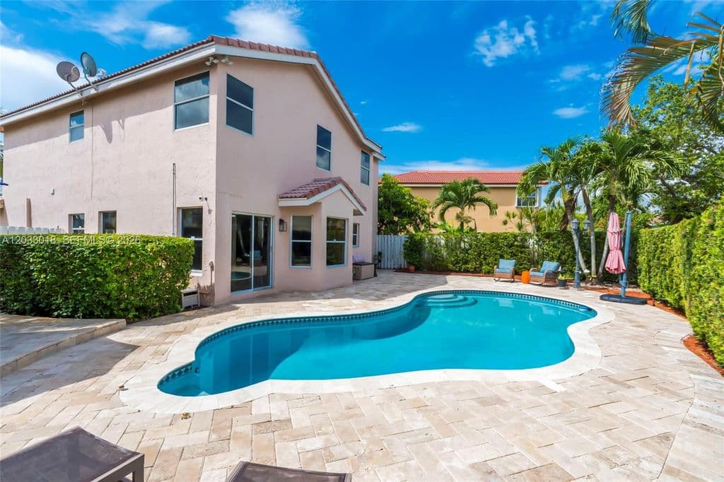 4-bedroom Single-Family Home — 18172 SW 3rd St