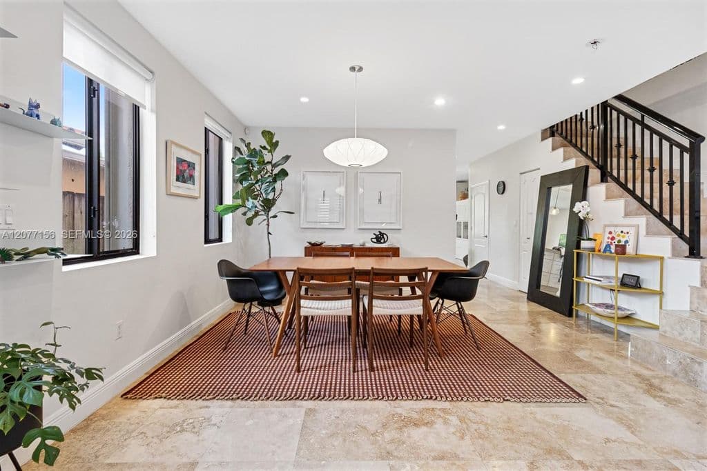 3-bedroom Property — 1211 SW 14th Ave #1211