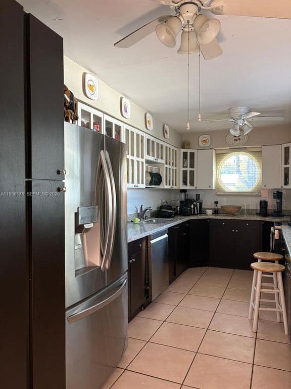 2+1 Müstakil ev — 1758 SW 18th St