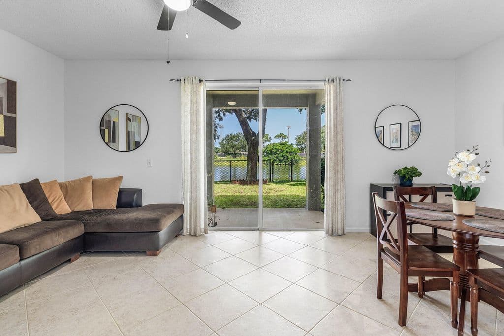 3+1 Mülk — 7874 Sienna Springs Drive
