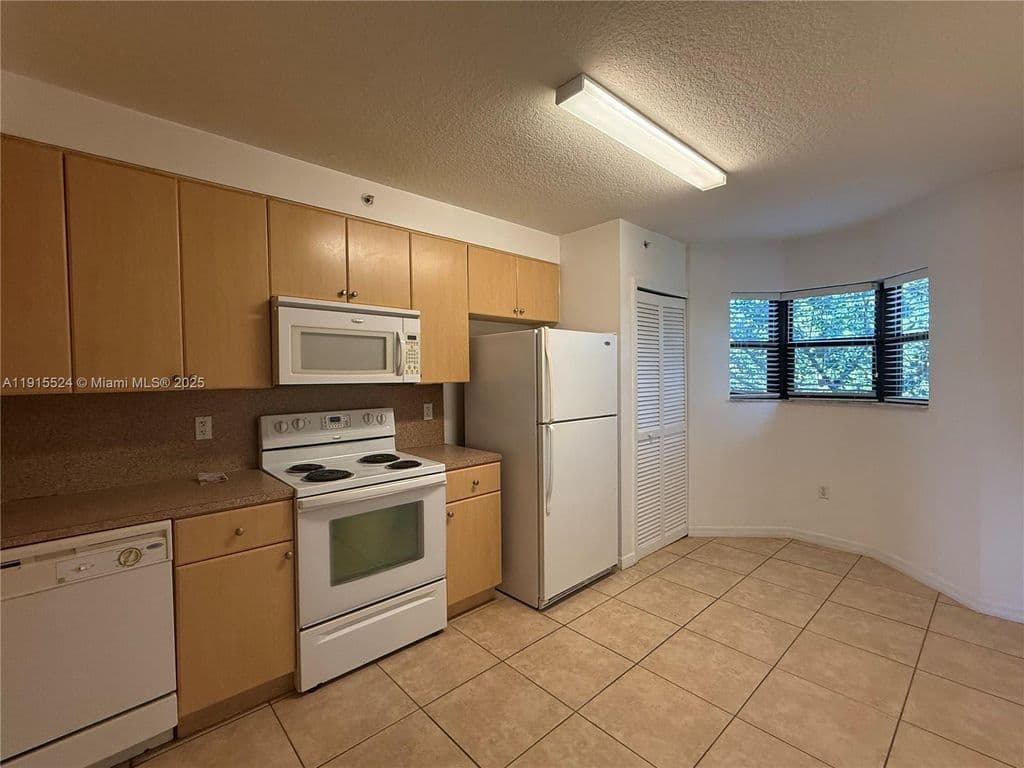 2-bedroom Condo — 22901 SW 88th Pl Unit 205