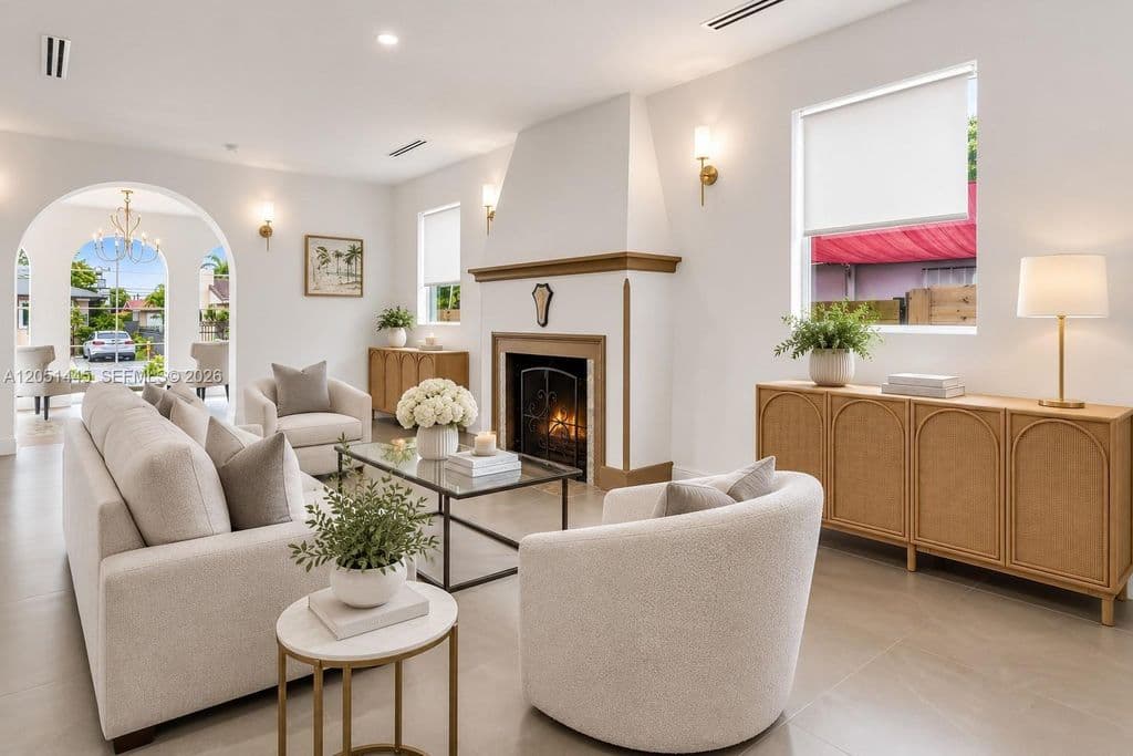 5+1 Müstakil ev — 1636 SW 9th St
