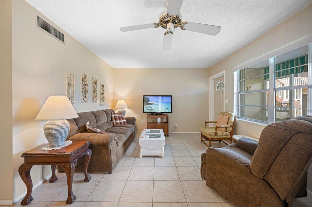 2+1 Condo — 5300 Washington Street #108d