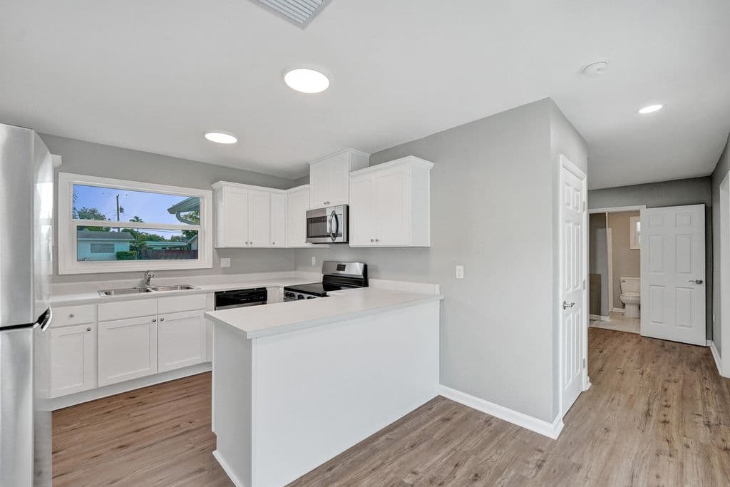 3-bedroom Single-Family Home — 3330 SW 18TH Street