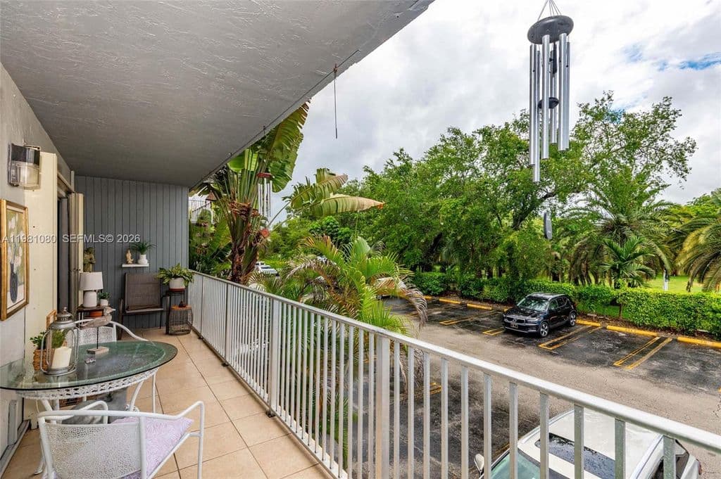 1+1 Condo — 7403 SW 82nd St APT 212N