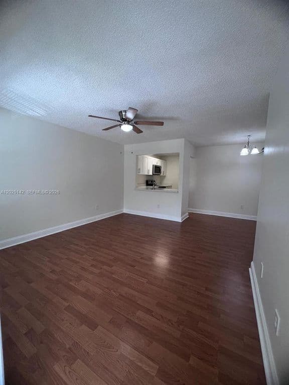2+1 Condo — 2570 W 67th Pl APT 21-2