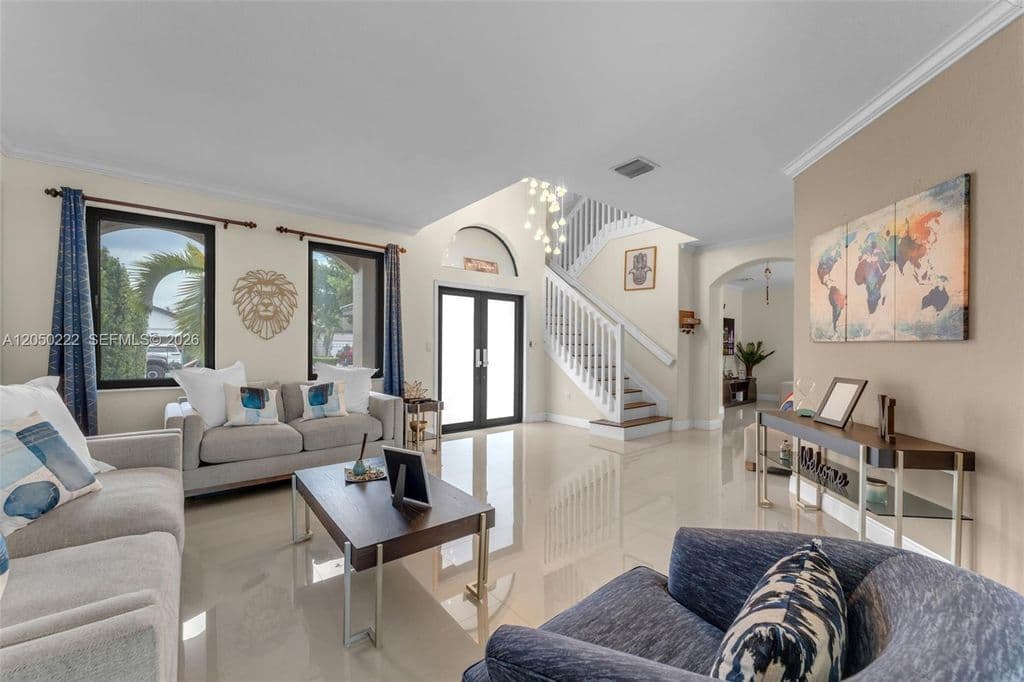 5+1 Müstakil ev — 15454 SW 41st Ter