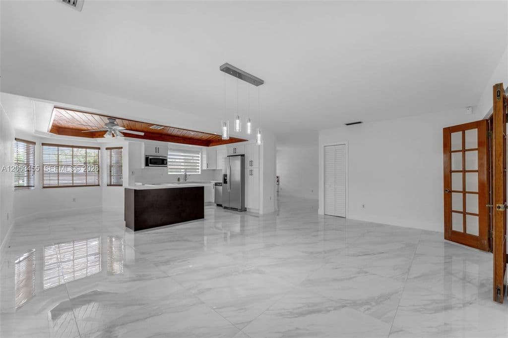 3+1 Müstakil ev — 2900 SW 98th Ave