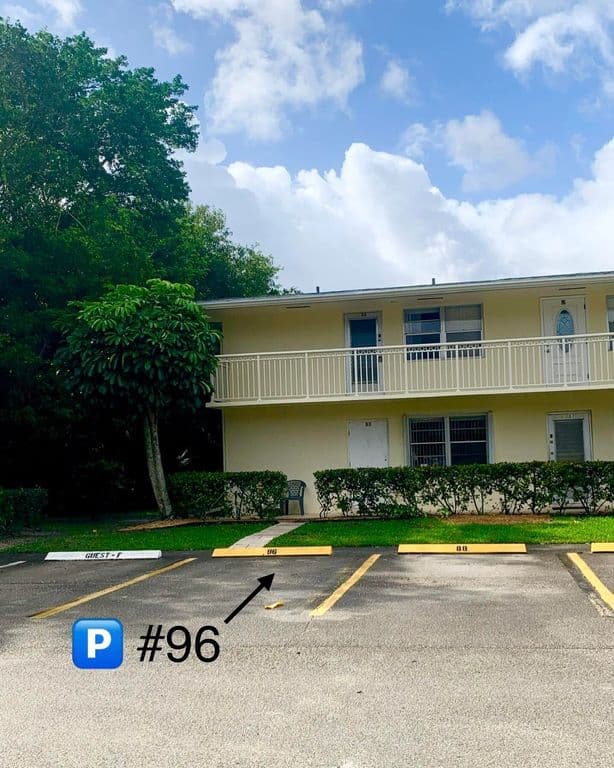 2-bedroom Condo — 96 Hastings F