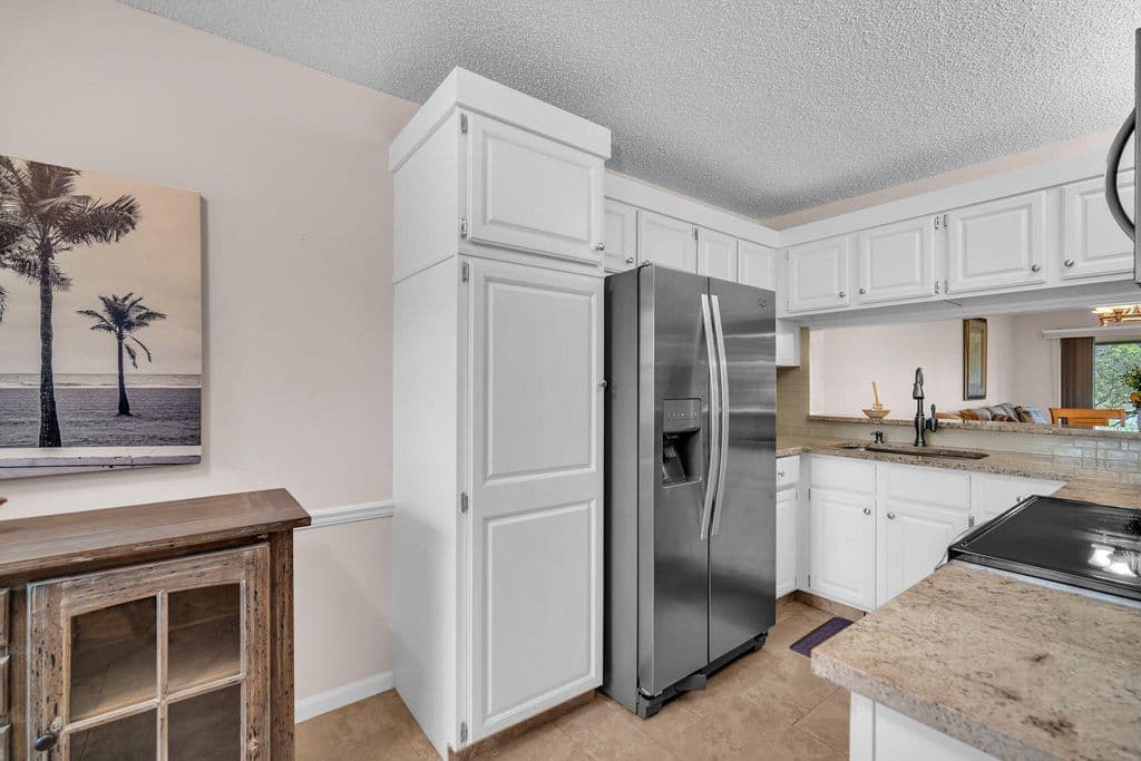 2-bedroom Condo — 2061 Keystone Drive #B