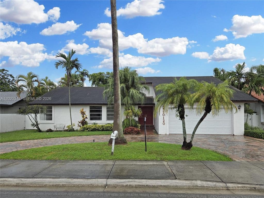 4-bedroom Single-Family Home — 10120 SW 127th Ave