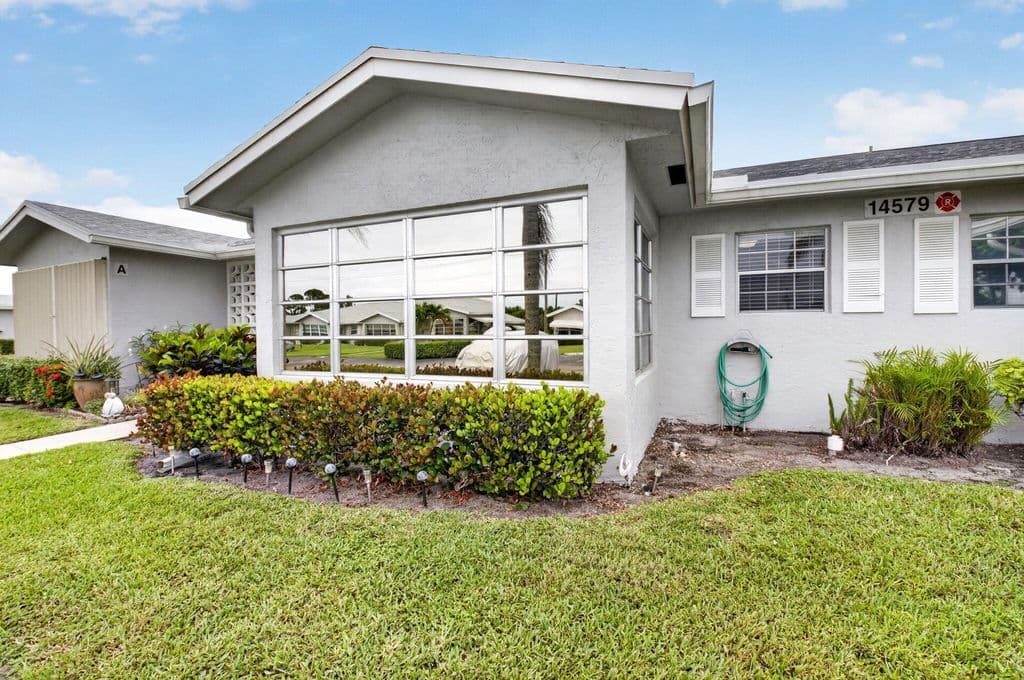 1-bedroom Condo — 14579 Canalview Drive #B
