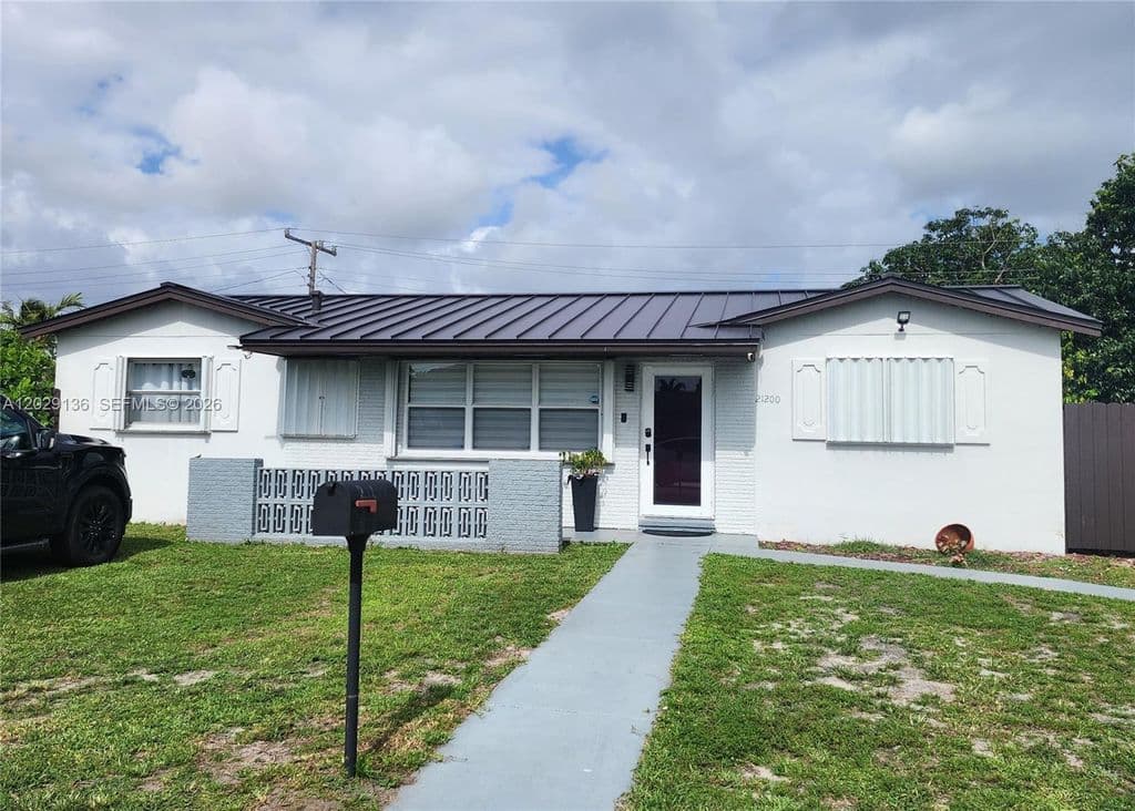 4-bedroom Single-Family Home — 21200 NW 29th Ave