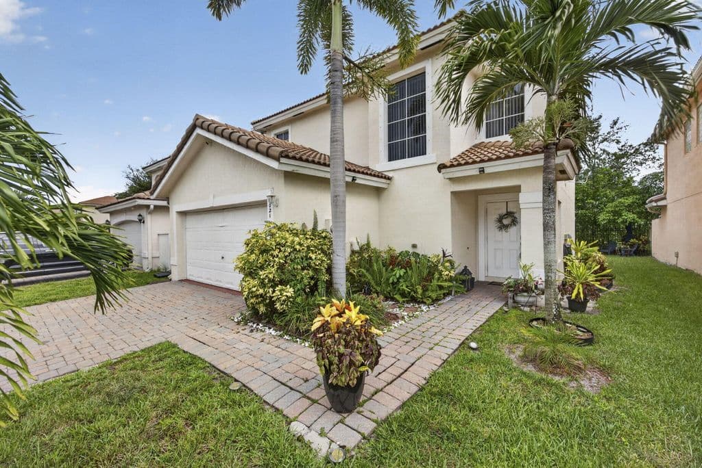 3-bedroom Single-Family Home — 6021 Adriatic Way