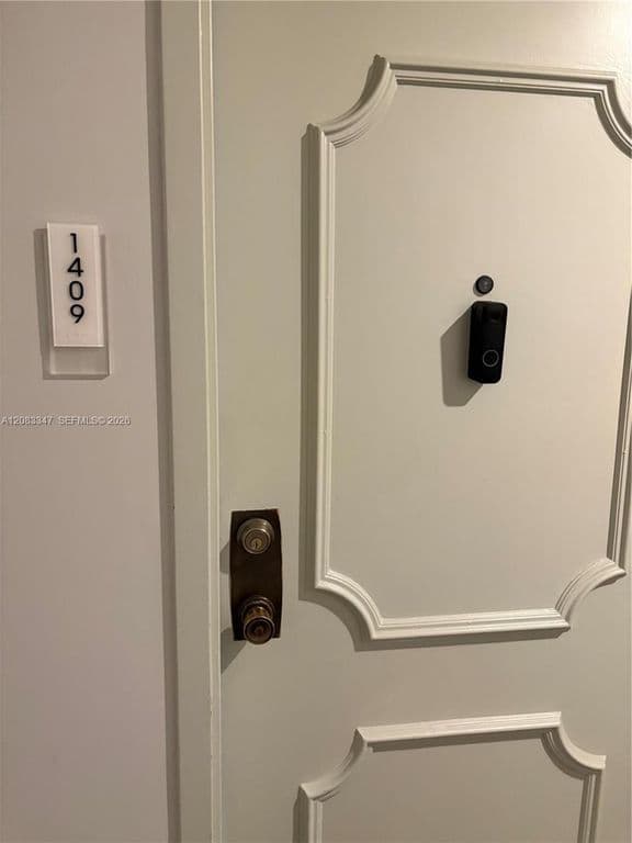 1-bedroom Condo — 2100 Sans Souci Blvd #A1409