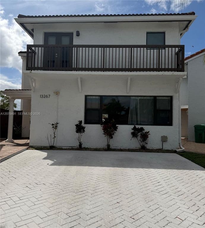 3-bedroom Single-Family Home — 13267 SW 9th Ln