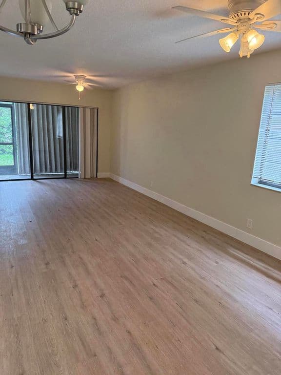 2+1 Condo — 9150 NW 38TH Drive #111
