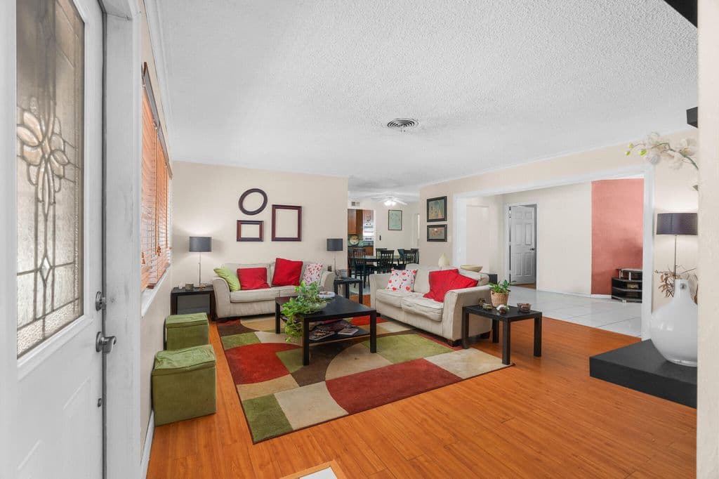 4-bedroom Single-Family Home — 1601 NE 48TH Court