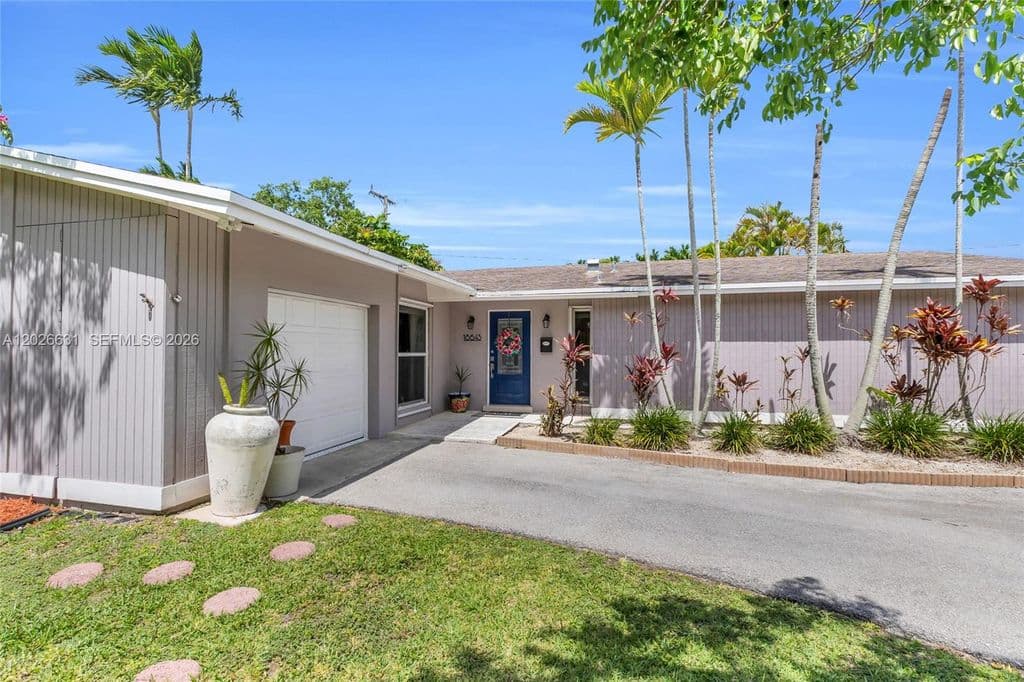 3-bedroom Single-Family Home — 18645 SW 90th Ave