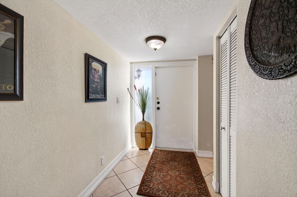 2-bedroom Condo — 2303 Bridgewood Drive #2303