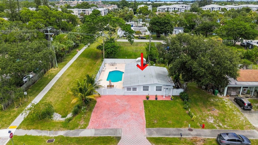 3-bedroom Single-Family Home — 3239 DOLAN Road