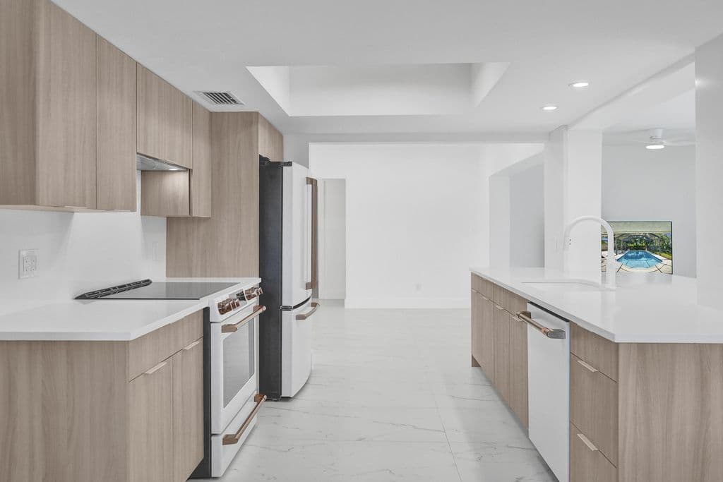 3+1 Müstakil ev — 2030 N 54th Avenue