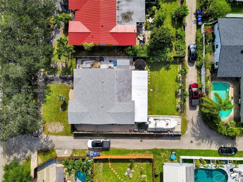 3+1 Müstakil ev — 4621 Johnson St