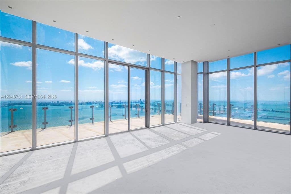 5-bedroom Condo — 700 NE 26th Ter #Penthouse 02