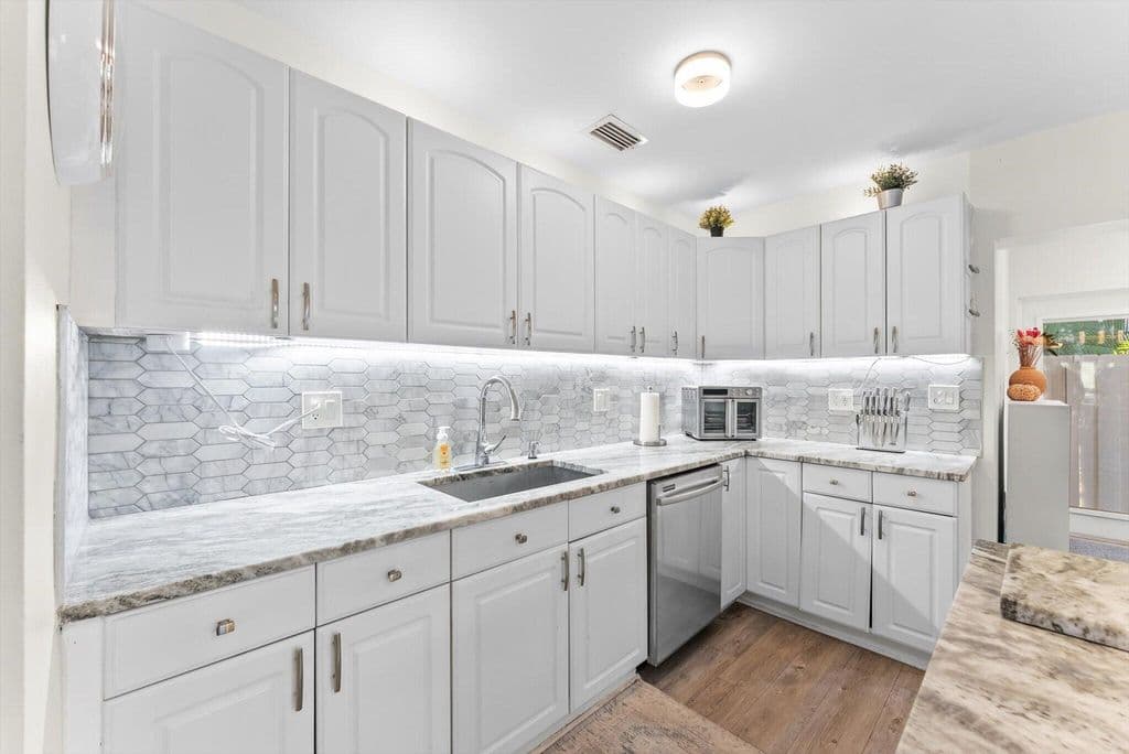 2-bedroom Single-Family Home — 636 NE 16th Court
