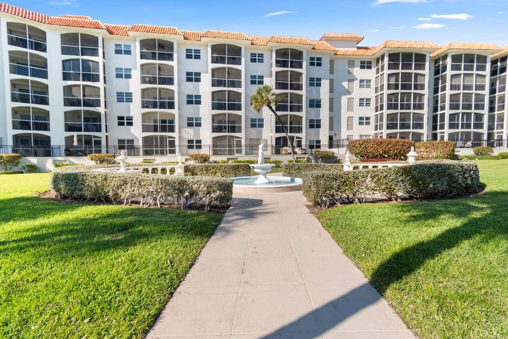 2+1 Condo — 2871 N OCEAN Boulevard #C123